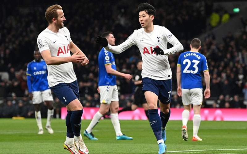 berita bola tottenham menang - Ekings