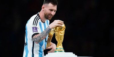 berita bola tulisan messi - Ekings