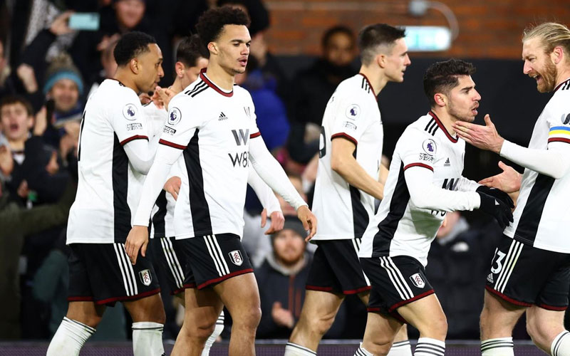 berita bola harapan fulham - Ekings