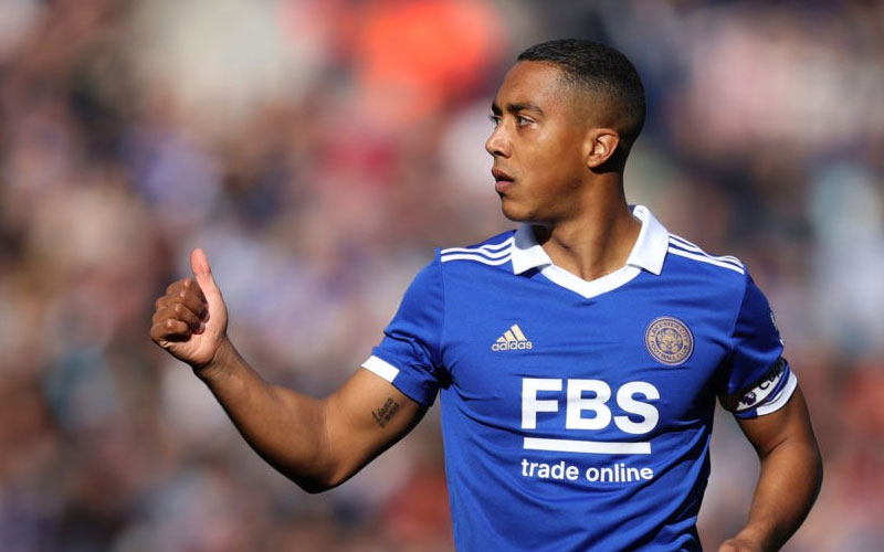 berita bola youri tielemans - Ekings